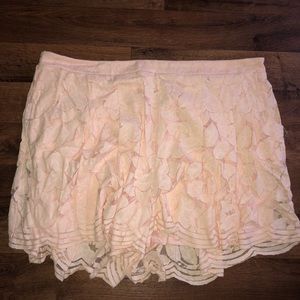 Torrid Flowy Lace Shorts Size 3